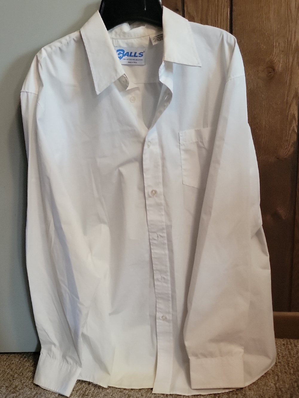 Men's White Long-Sleeve Dress Shirt